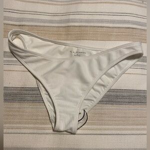 LA Hearts NEW Bikini Bottoms